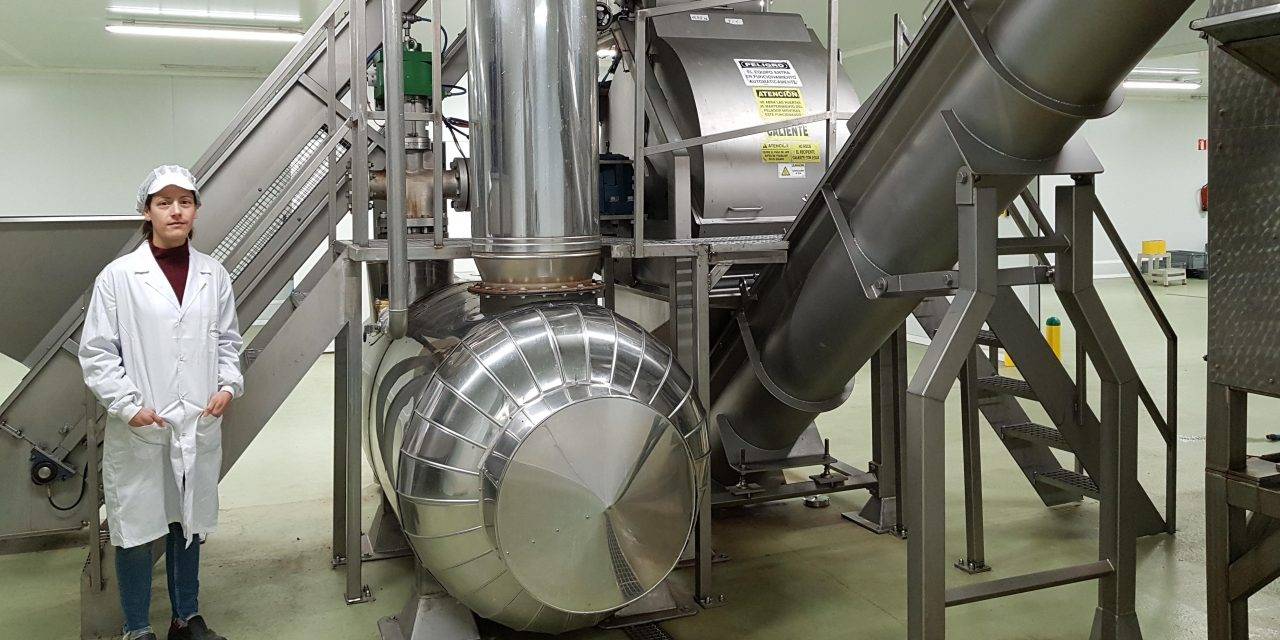 Paturpat utiliza el pelador a vapor Tomra Orbit