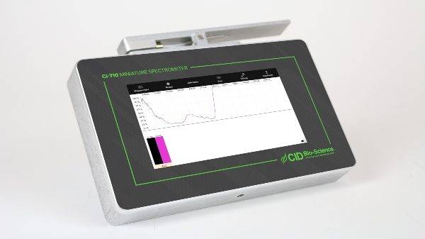 CID Bio-Science Updates Field Spectrometer to Measure Plant Physiology