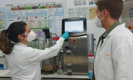 Avanzan en la producción de biopolímeros y biofertilizantes a partir de lodos de depuradora