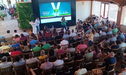 FMC presentó su nuevo insecticida para hortícolas Verimark en Almería, España