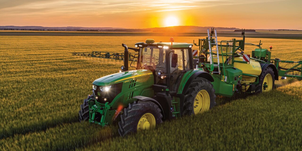 John Deere sigue liderando el mercado de alta potencia y acelera la innovación en cultivos de alto valor