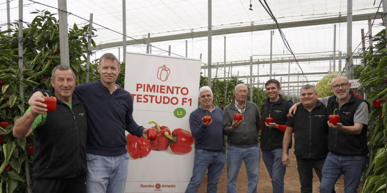 Testudo F1, un productivo California rojo con resistencia a oídio para ciclo tardío