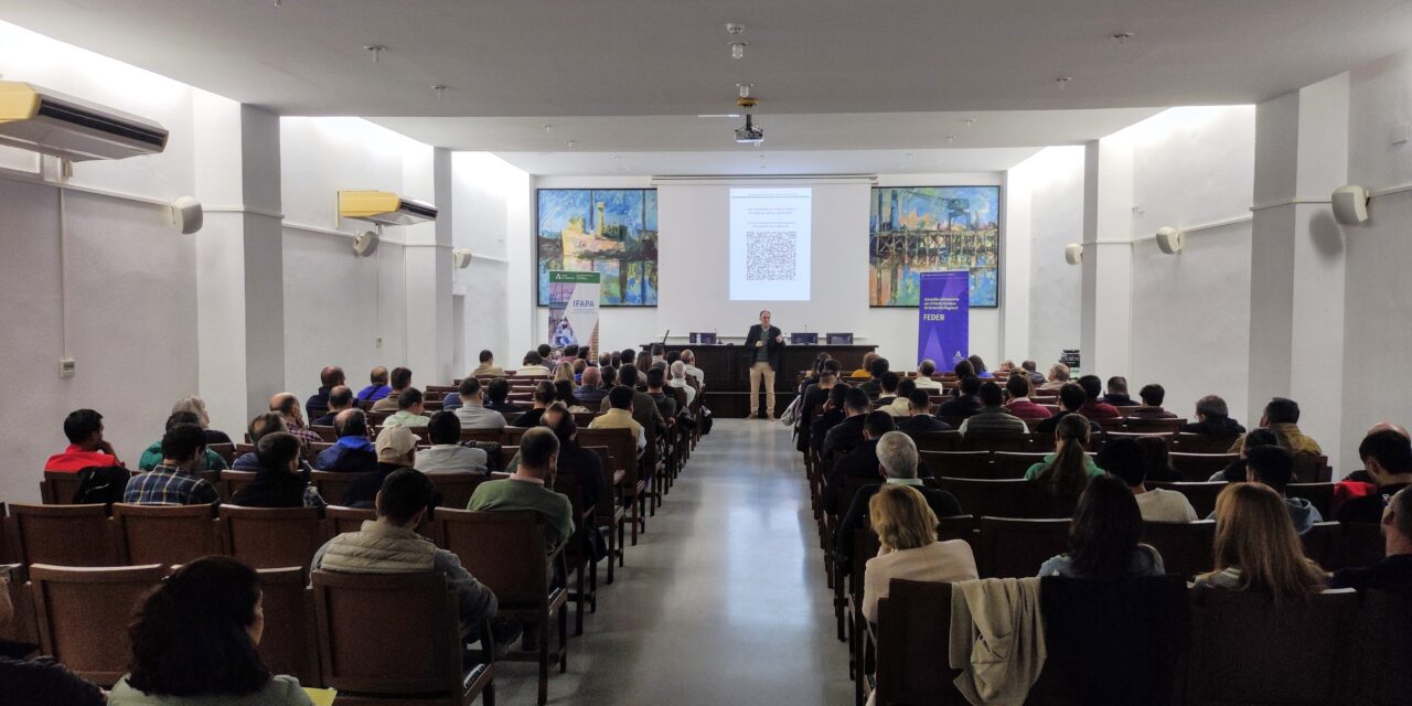 El IFAPA presentó en Huelva resultados sobre fertirrigación en frutos rojos durante la campaña 23/24